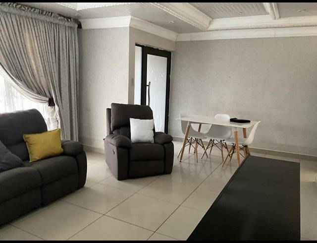 3 BEDROOM HOUSE FOR SALE IN MANKWENG